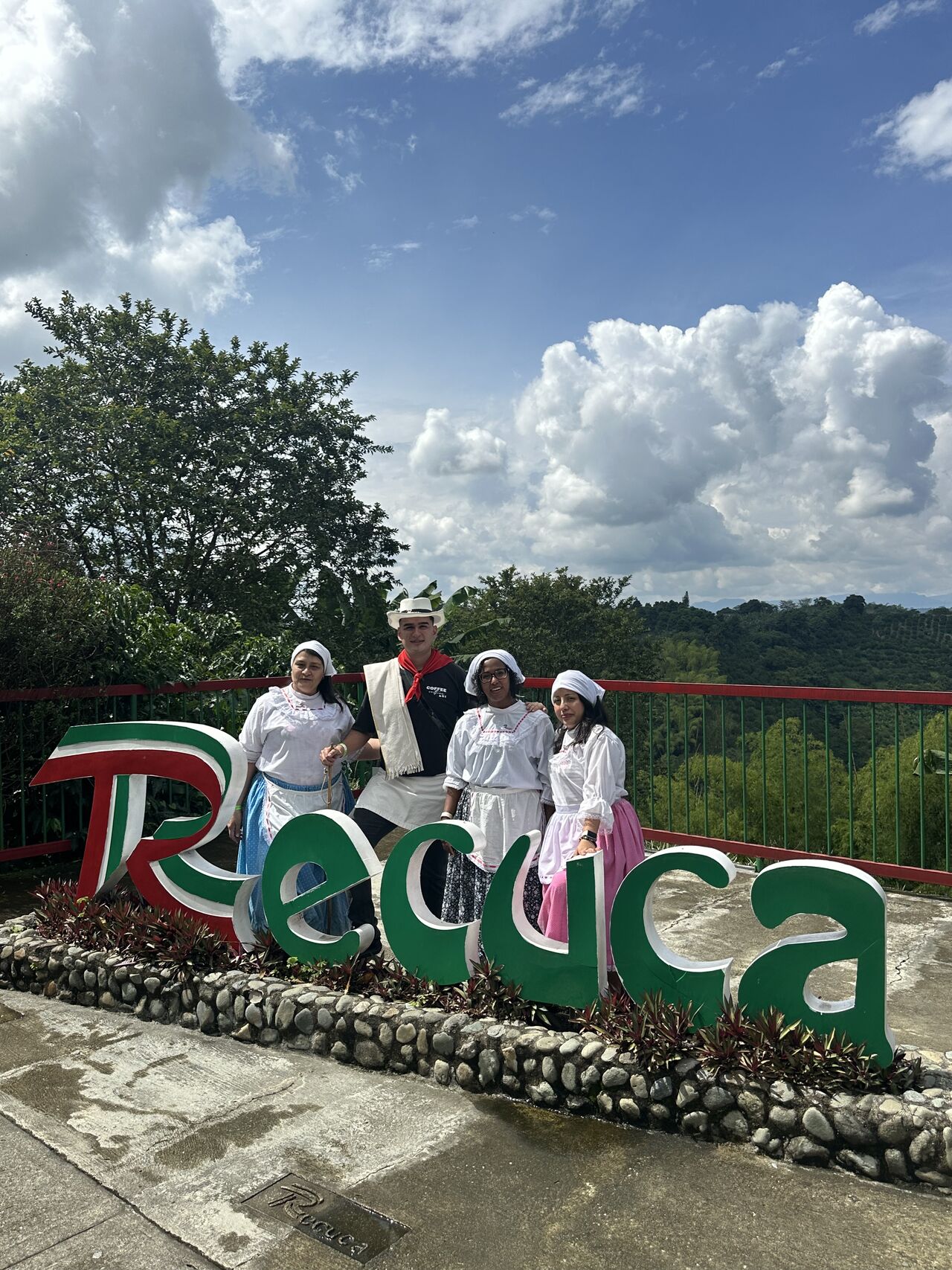 Rooted Raíces retreat — Recuca